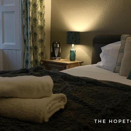The Hopetoun Arms Hotel Leadhills Экстерьер фото