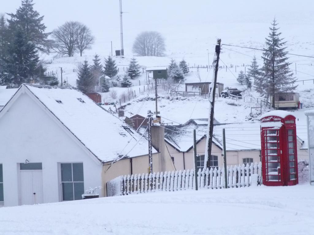 The Hopetoun Arms Hotel Leadhills Экстерьер фото