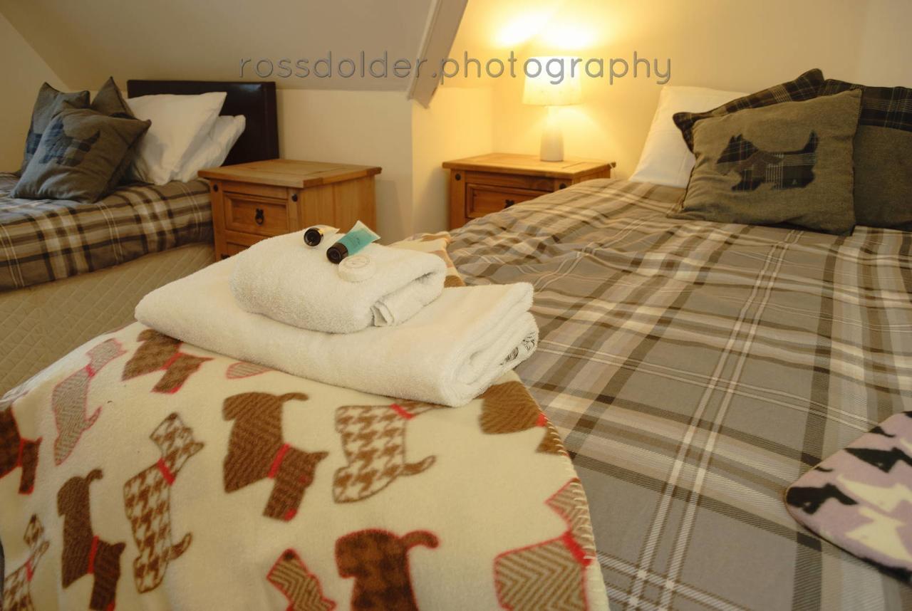 The Hopetoun Arms Hotel Leadhills Экстерьер фото